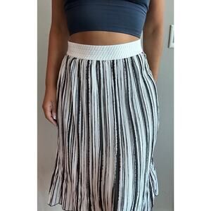 skirt elastic waist black white stripes metro wear M